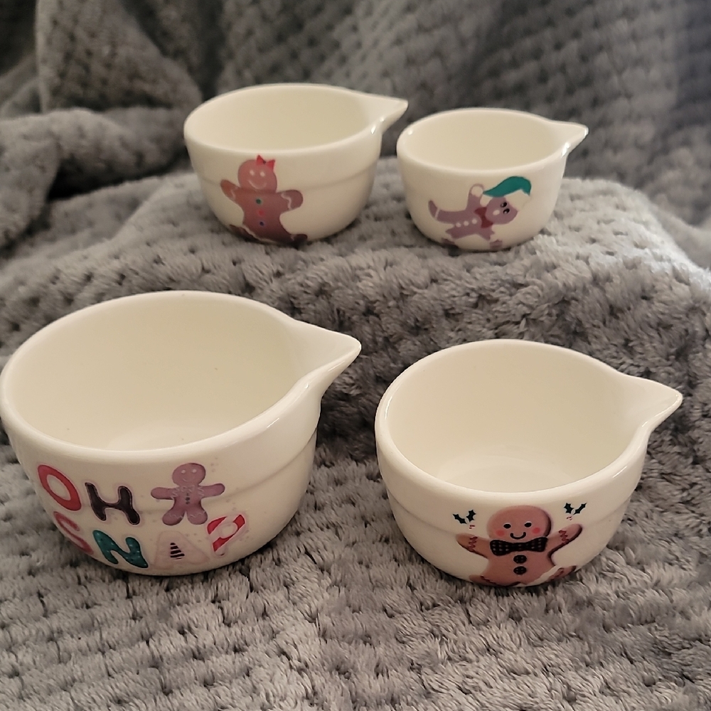 Festive Gingerbread Measuring Cups